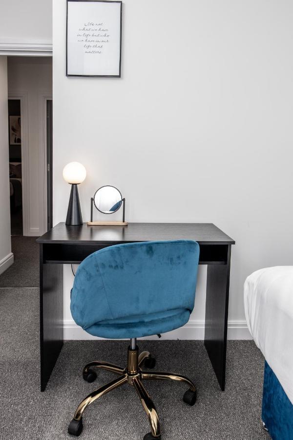 Cosy 4-Bedroom Apartment Next To Borough London Exterior photo